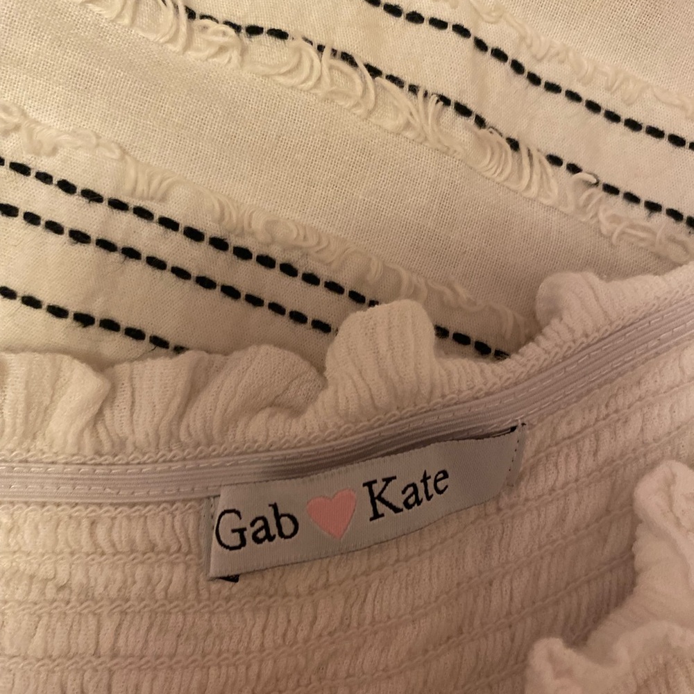 White gab and Kate skirt - Picture 2 of 2